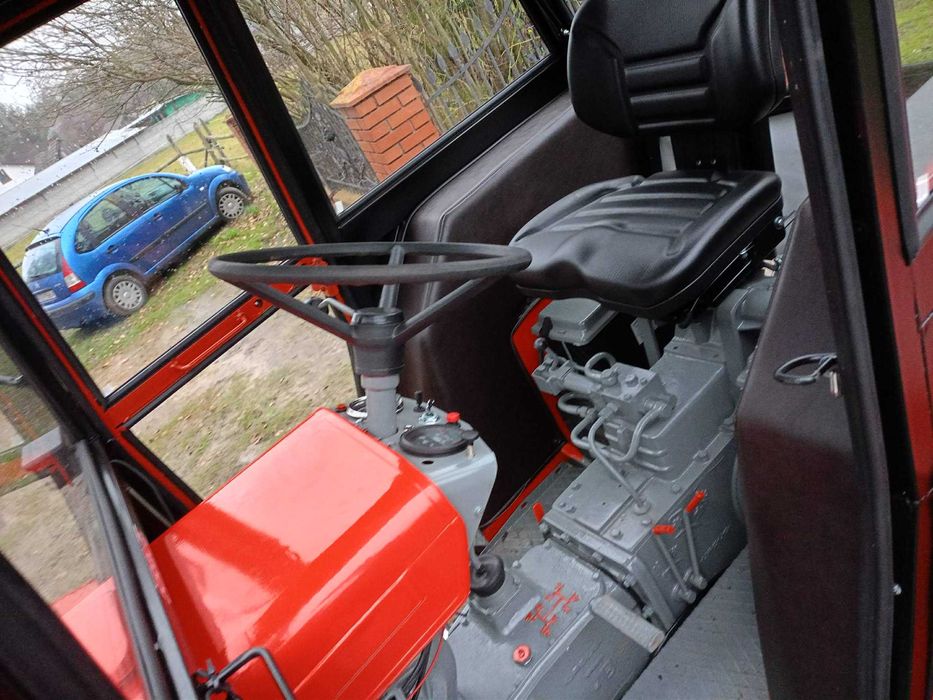 Ursus C-330 zarejstrowany idealny rok 1986 tel 8,8,8.1.2.2,3,2,6