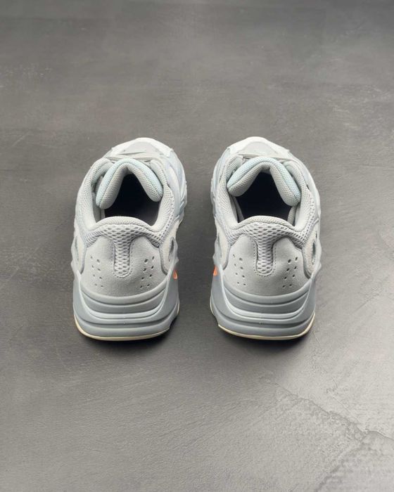 Кросівки Yeezy Boost 700 Inertia