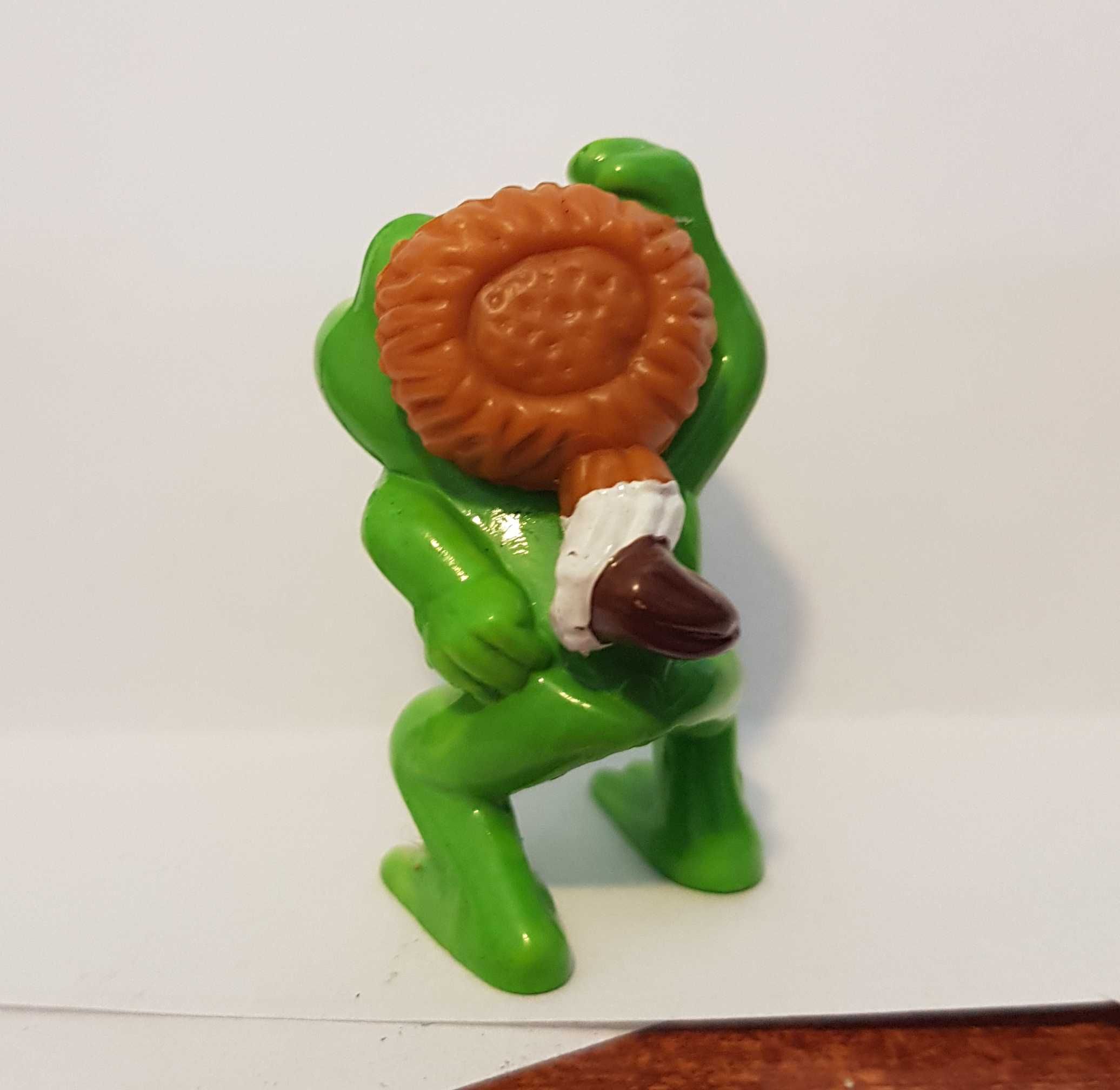 Żaba Żabka zielona figurka Kinder surprise