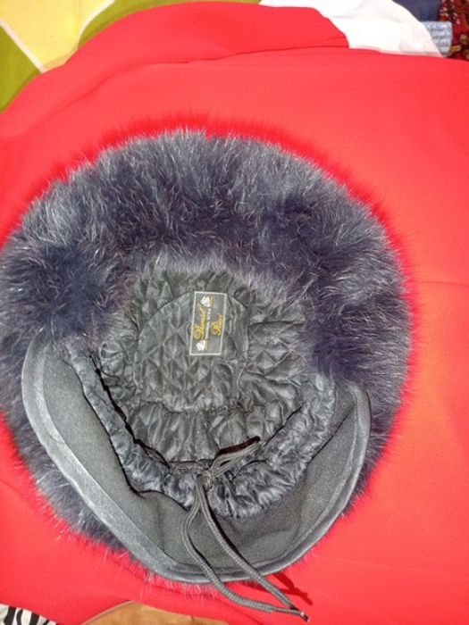 Очень теплая шапка