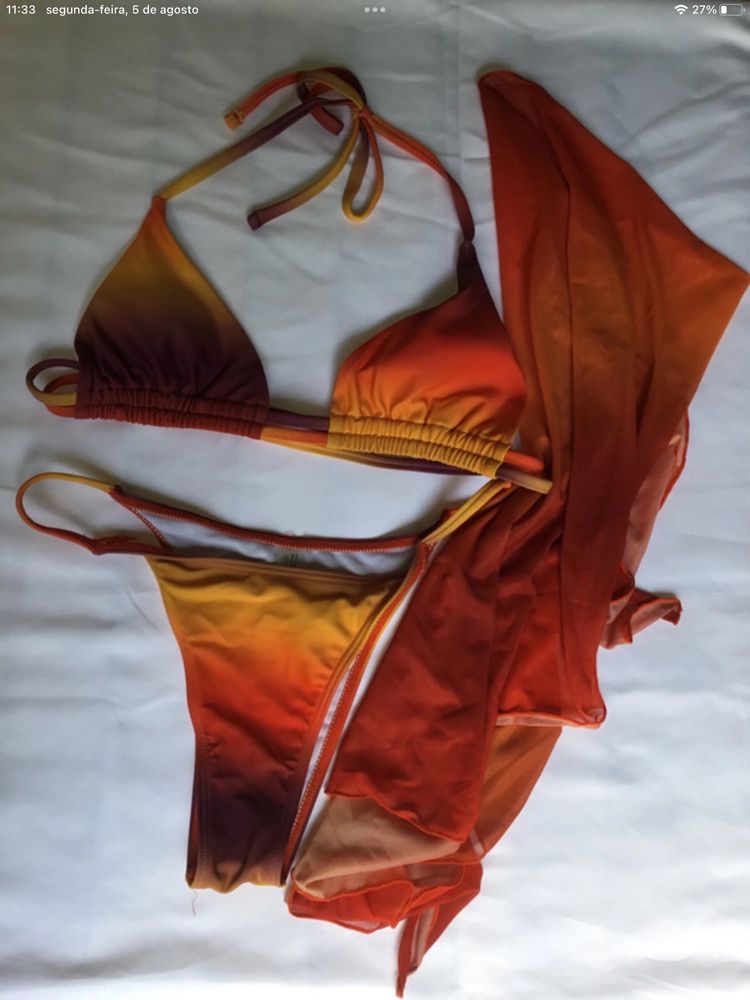 Bikini com pareo (3 peças)