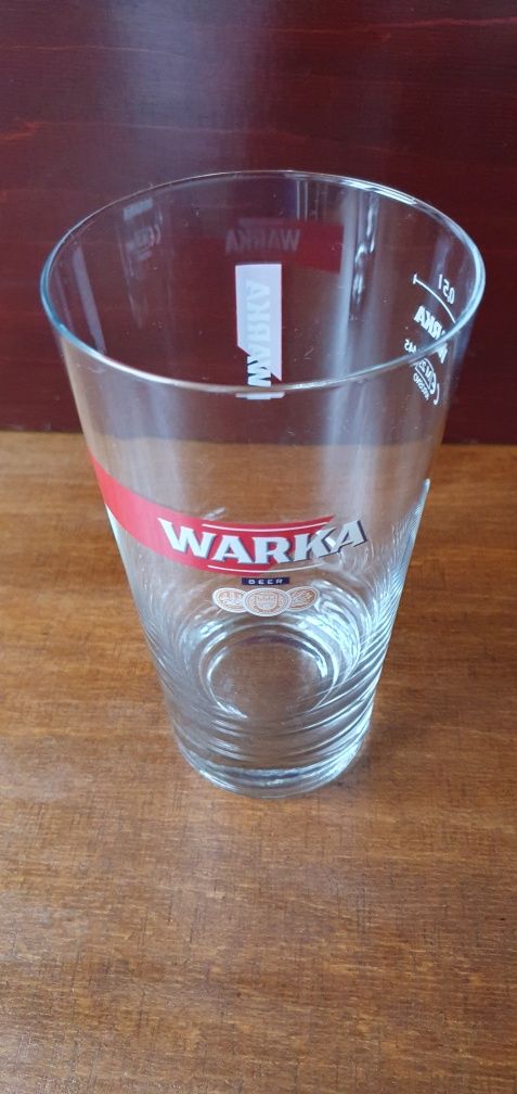 Sześć szklanek do piwa Warka + siódma gratis jeżeli odbiór osobisty.