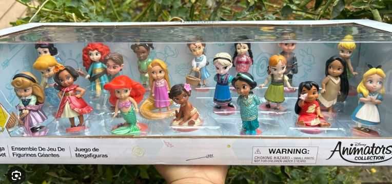 Мега набор фигурок Disney Animators´ Collection Mega Figure Play Set