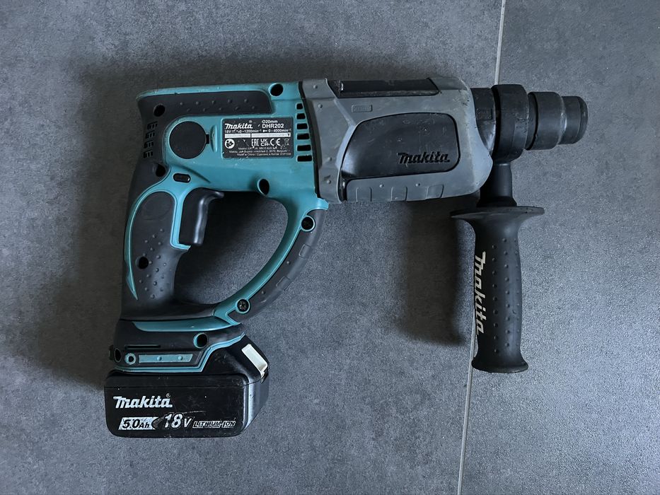 Акум.перфоратор Makita DHR 202+АКБ 5.0Ah