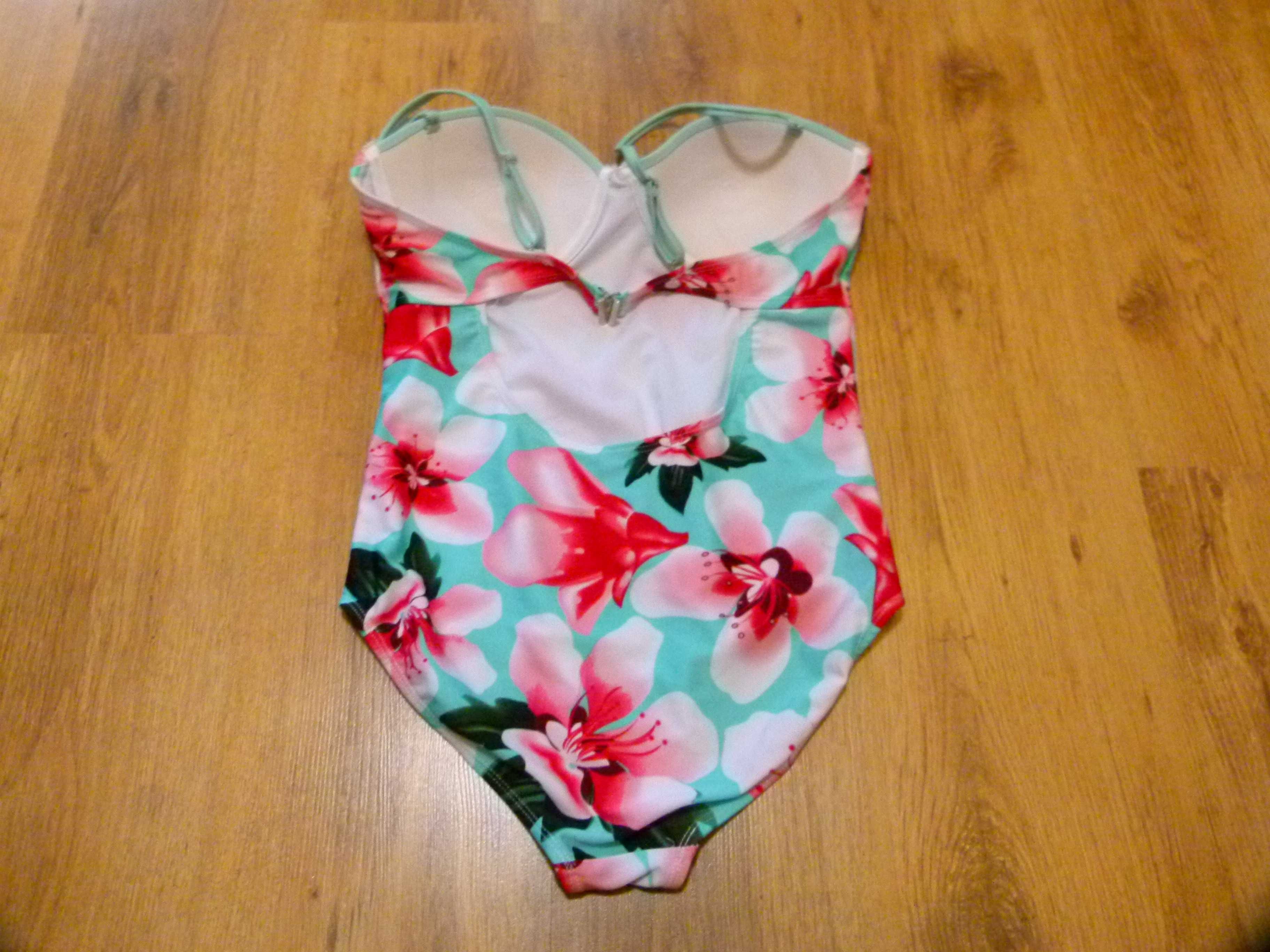 Ladieswear strój kąpielowy jednoczęściowy miętowy w kwiaty rozm 40 L