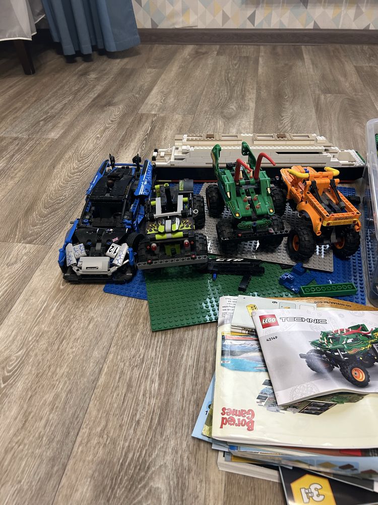 Конструктор LEGO та аналоги