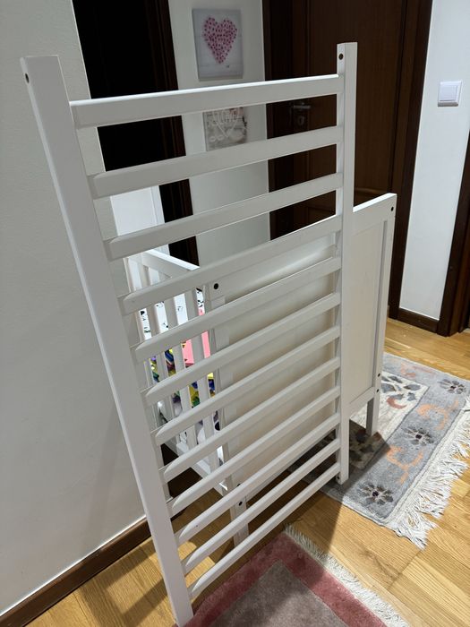 Berço de bebe Ikea