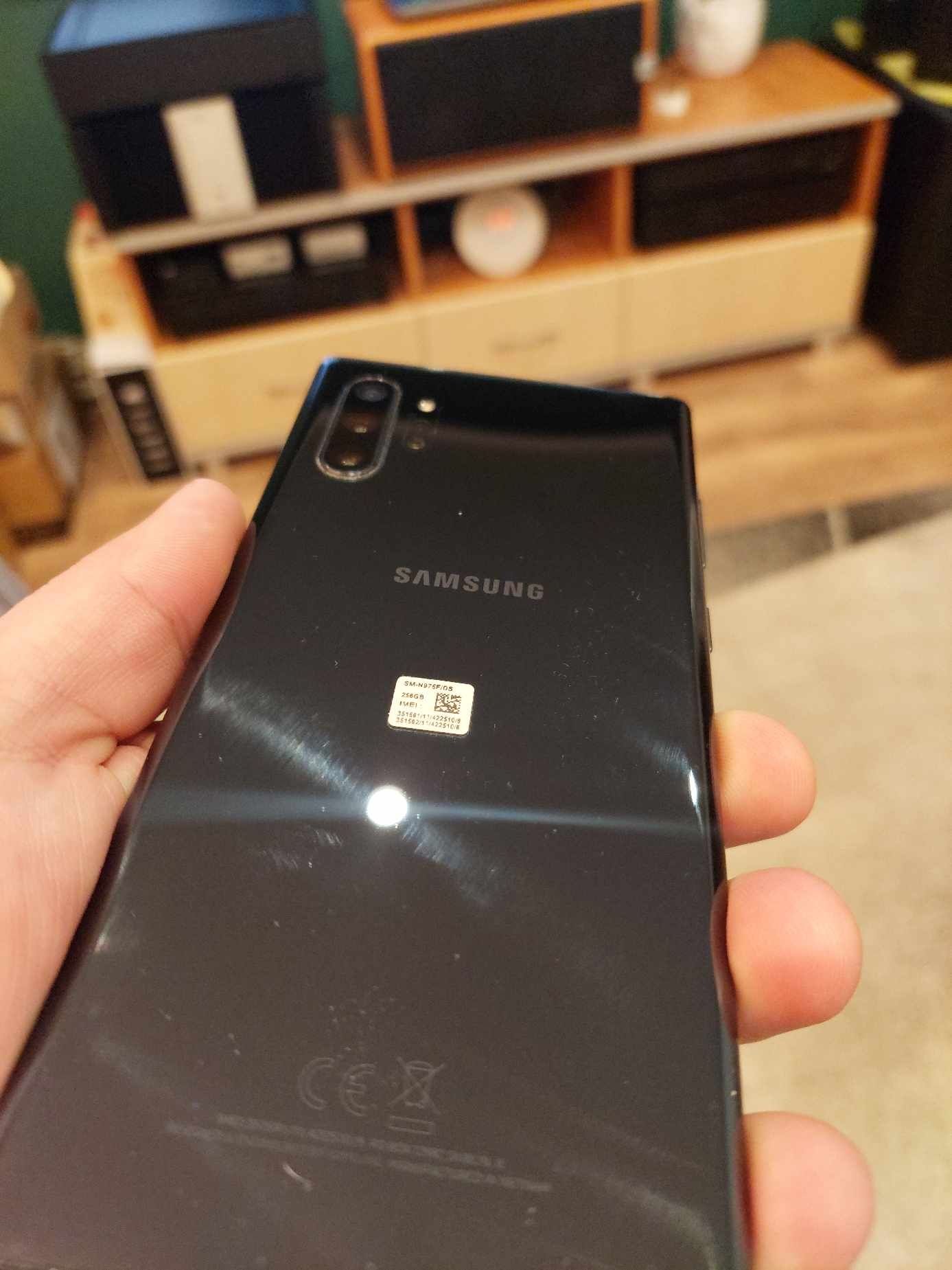 Samsung Galaxy Note 10+ 12gb/ 256gb lekko zbita szyba wyswietlacza