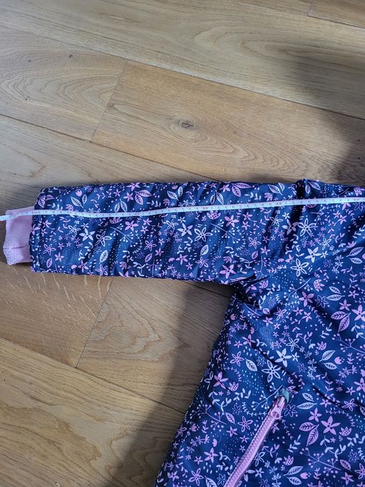 Kurtka zimowa ocieplana dla dziewczynki Sinsay r 128