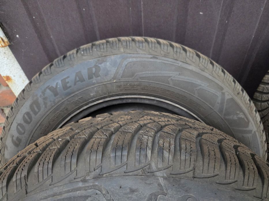Зимова гума Goodyear Ultragrip 91Т 195/65 r15