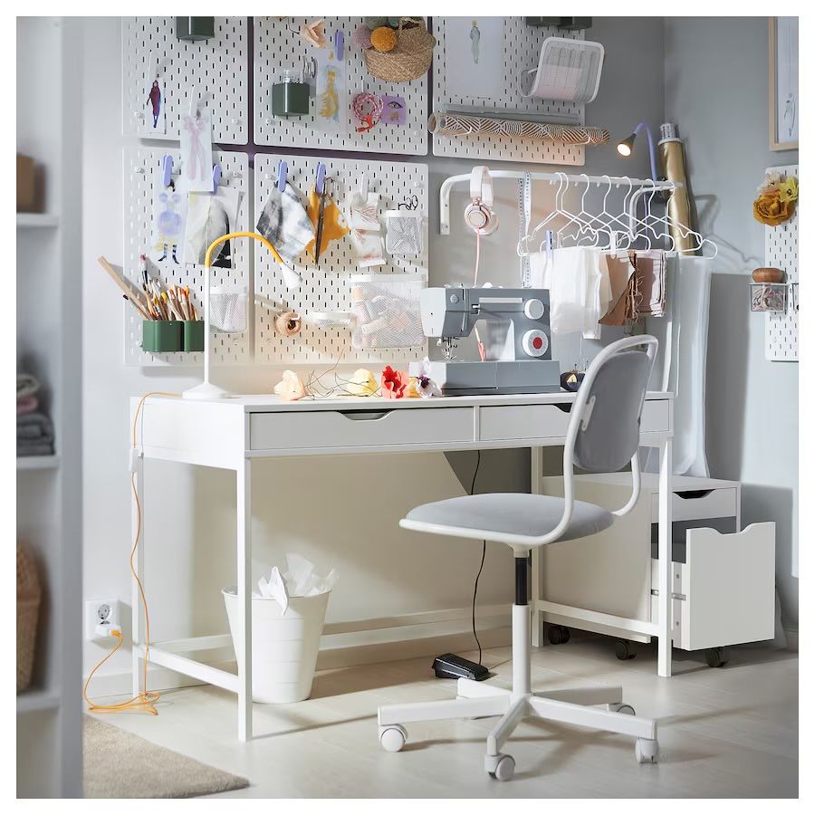 Duze biurko białe ikea alex z szufladami 132 x 58 cm