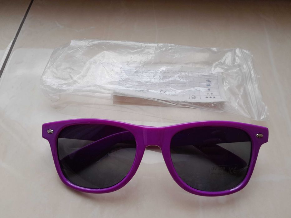 Очки от солнца подростковые, фирменные, UV 400 protection, новые