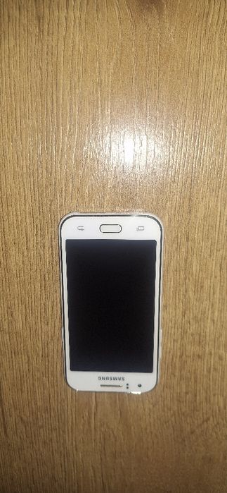 Samsung J1.      .