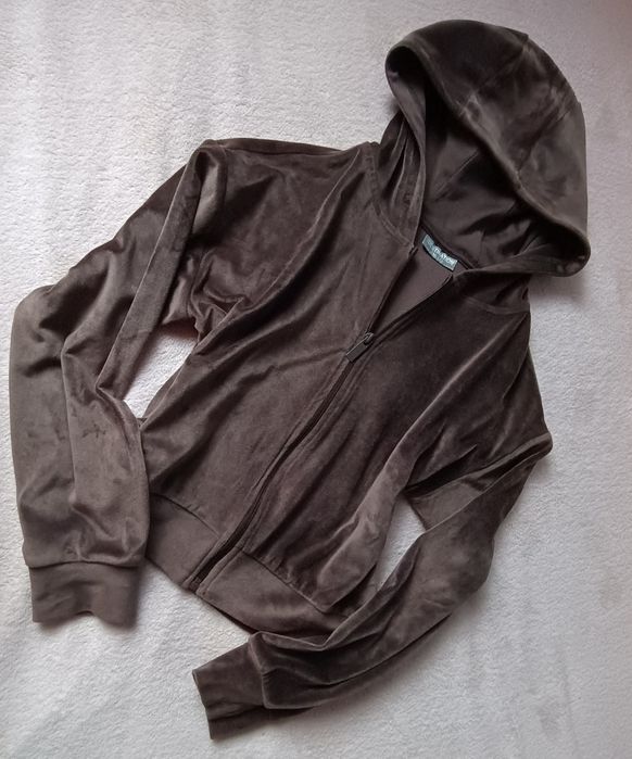 Ubrania dla dziewczynki 146/152