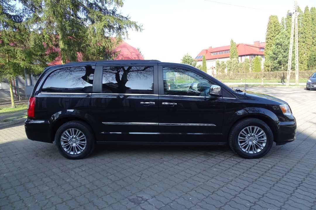 * * *2016* * * Chrysler T & C * * * LIMITED * * * 3.6 benzyna AUTOMAT