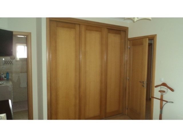 Conjunto de quarto de madeira maciça