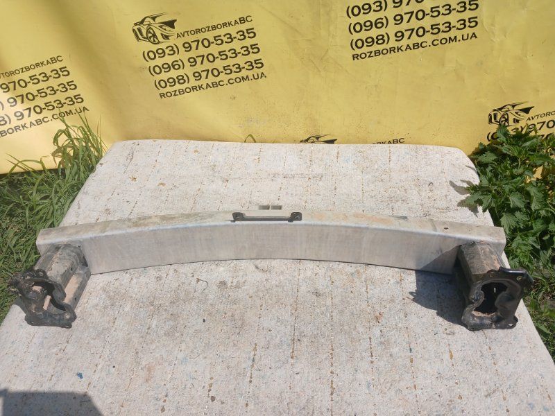 Усилитель бампера Nissan Altima 2019 Перед.