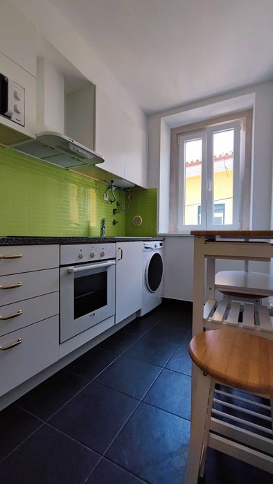 T0 mobilado e equipado Centro Histórico Leiria