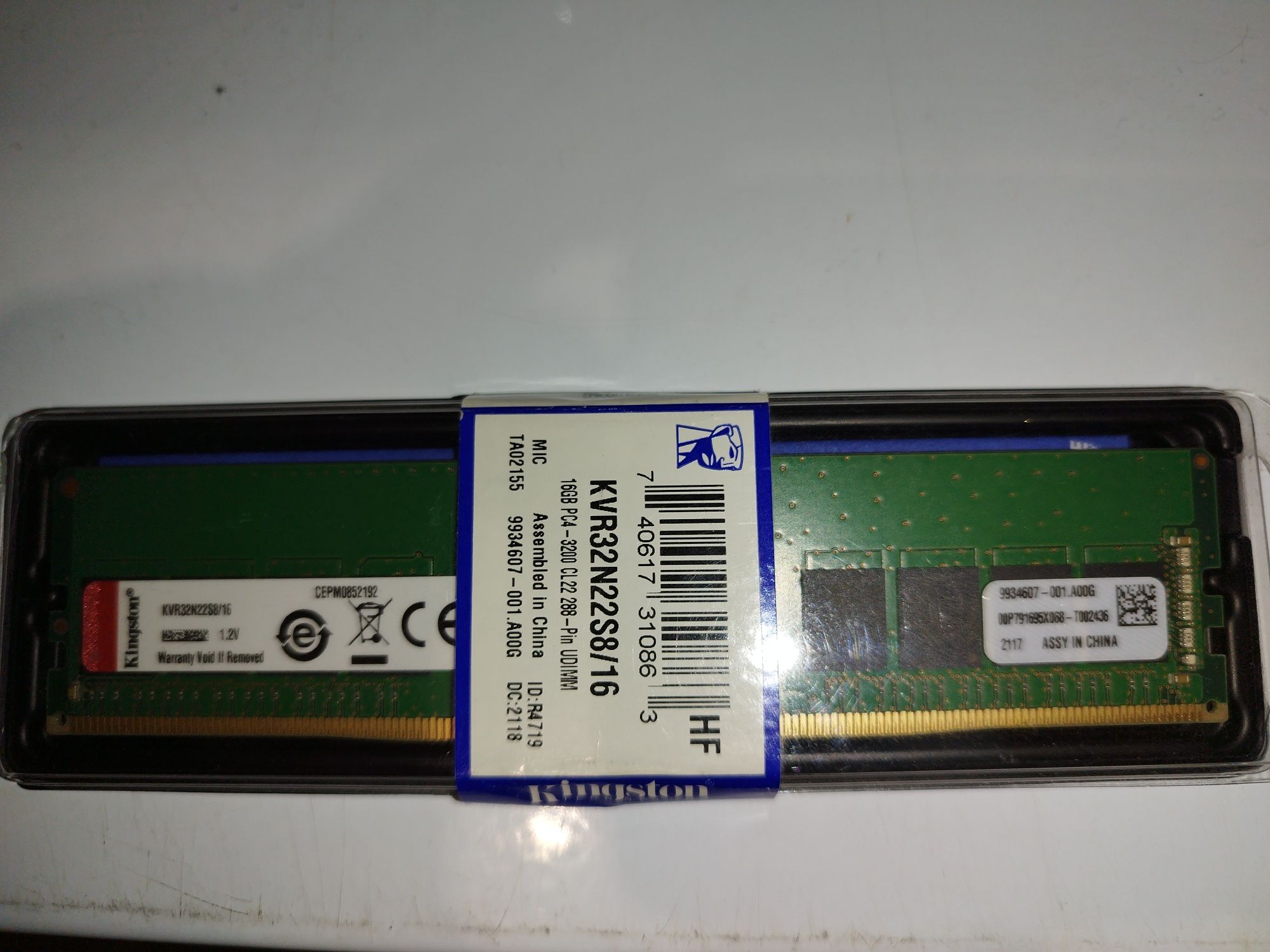 Kingston DDR4-3200 16384 MB PC4-25600 (KVR32N22S8/16)