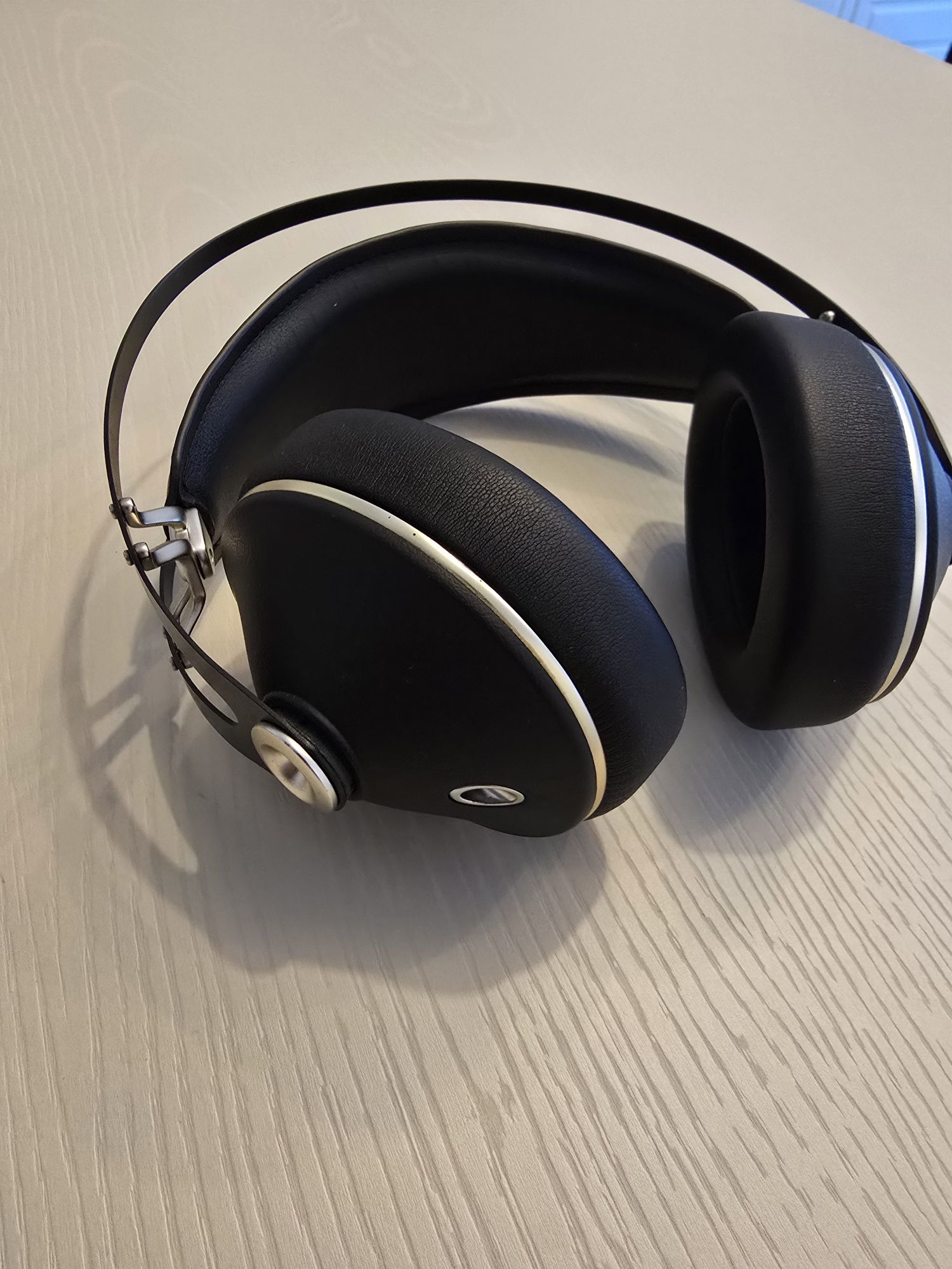 Headphones Meze 99 Neo