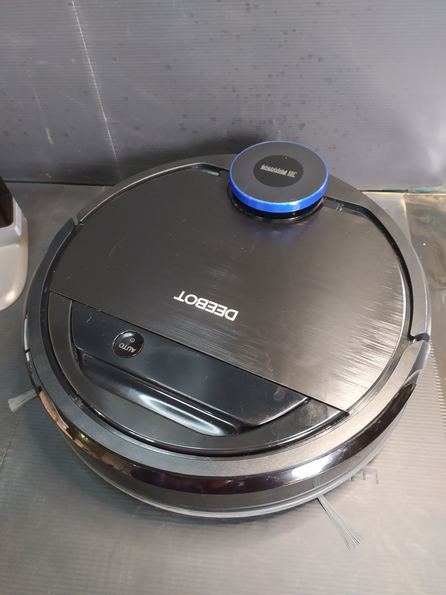 Deebot  Ecovacs OZMO930 odkurzacz automatyczny