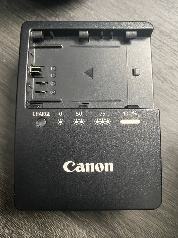 Canon 80D + muito material