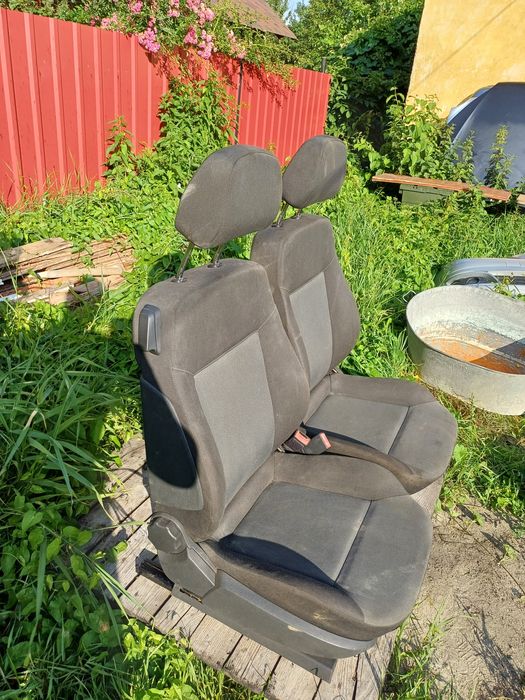 Opel astra H купе пепедні сідушки сидіння крісла