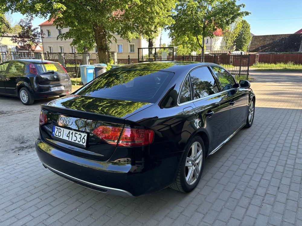 Audi a4 b8 2.0tdi sedan s-line