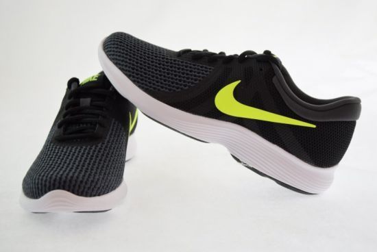 OKAZJA Buty damskie NIKE REVOLUTION 4 EU 39 EU 24,5 CM