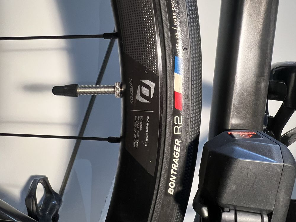 Orbea Orca M30i 2023 Shimano 105 eletronico 12v, disco, rodas Syncros