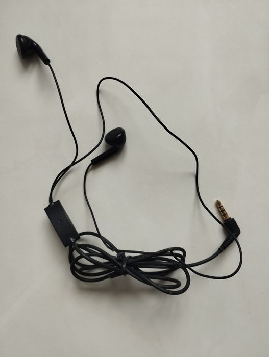 Оригінальні навушники з мікрофоном Samsung