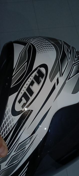 Capacete impecável M