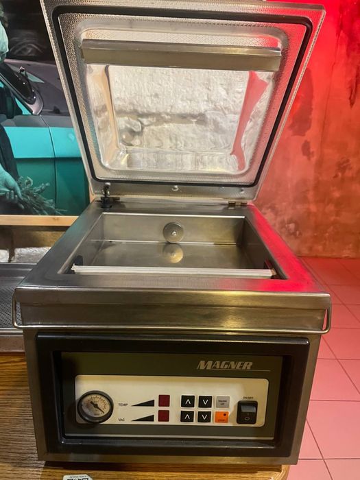 Професійний вакууматор Magner