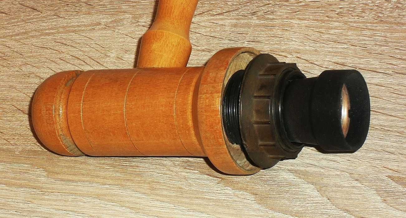 Lampa drewniana kinkiet na żarówkę E27 PRL, VINTAGE.