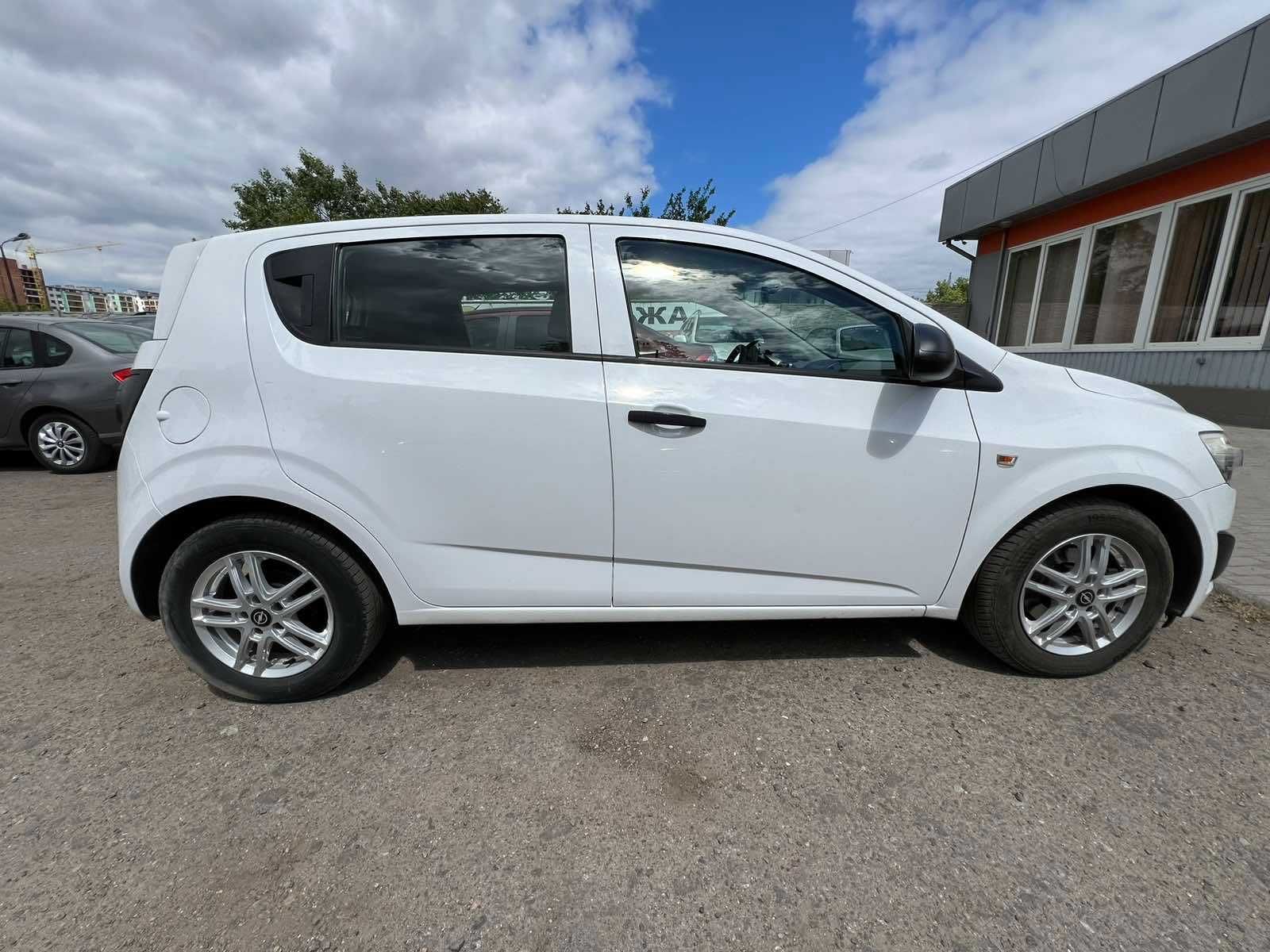 Chevrolet Aveo 2011 року 1,3 л./дизель