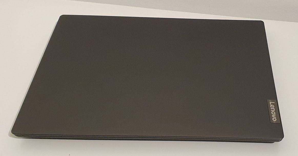 Lenovo v14-iil i5-10th Gen óptimo estado