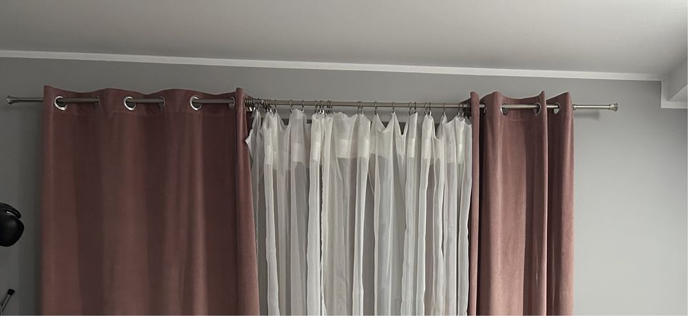Karnisz 273 cm na okno balkonowe