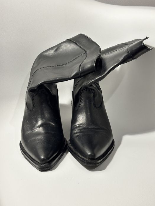 Шкіряні казаки Zara