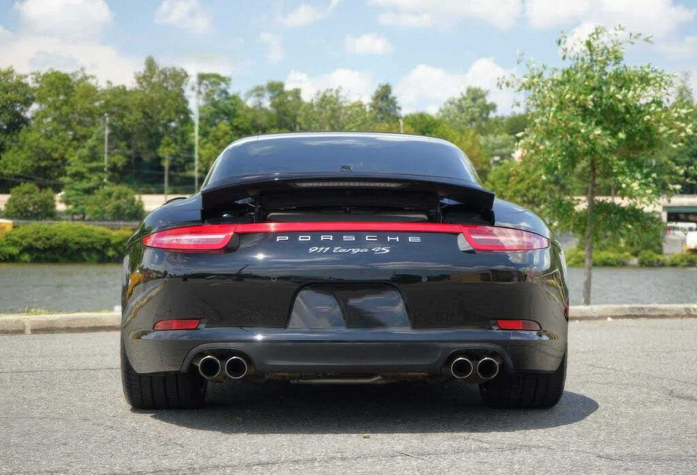 Porsche 911 Targa 4S      2016