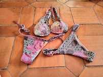 Biquini multicolor Brasileiro duas tangas e um top
