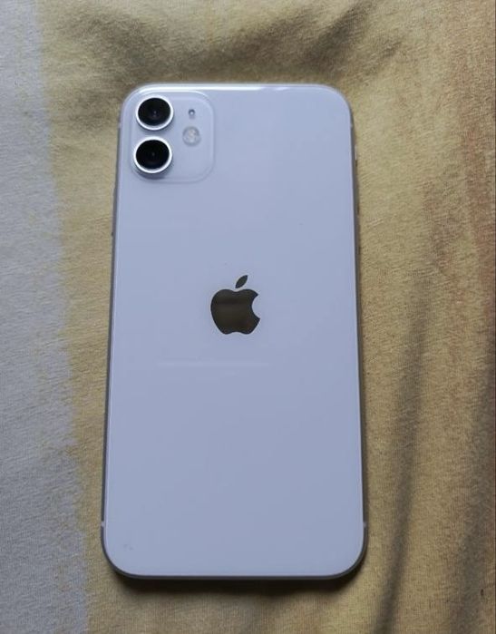 Айфон 11/64 идеал