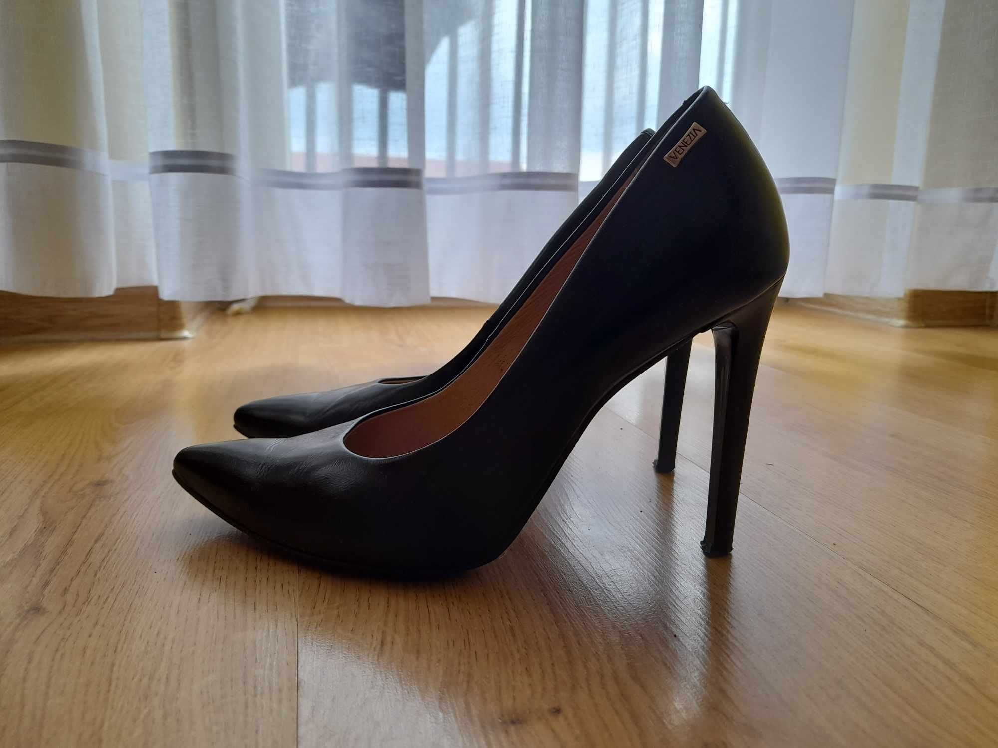 Czółenka szpilki Venezia 38 skórzane!