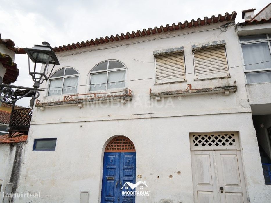 Oportunidade Única no Coração de Tábua