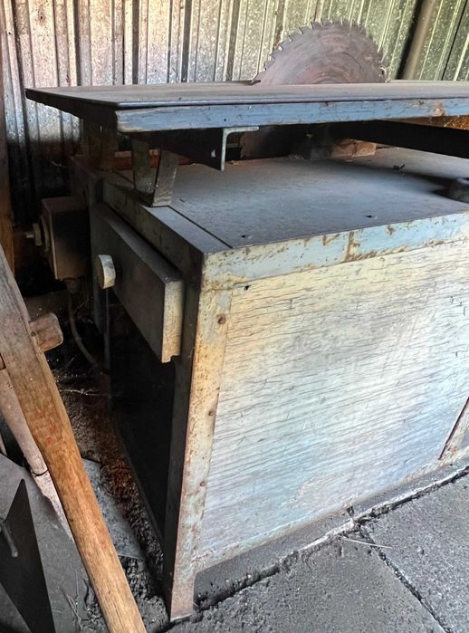 Krajzega - piła stołowa do drewna na 400 V