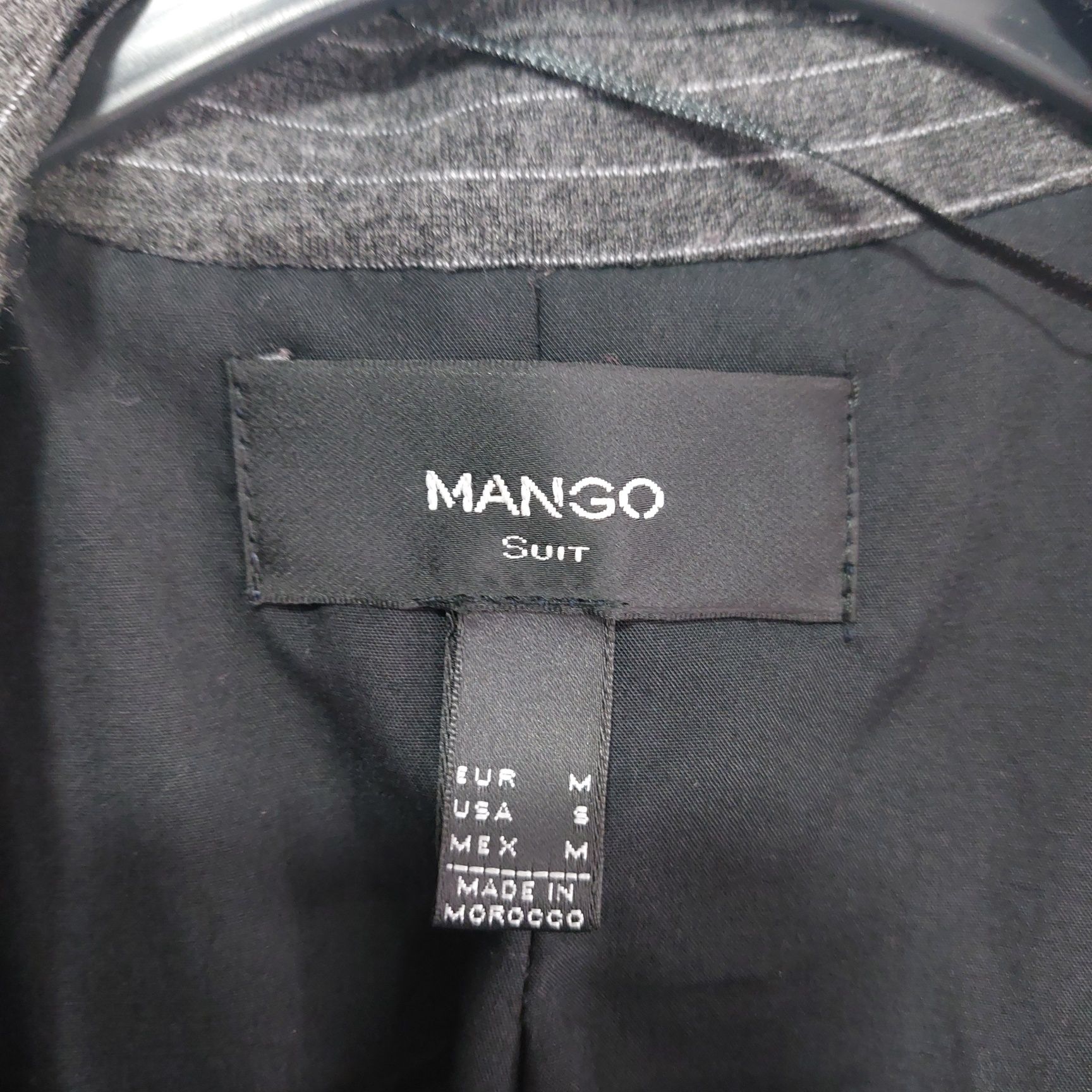 Blaser da Mango.