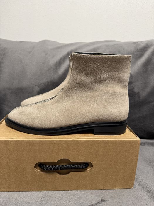 Жіночі осінні замшеві сапоги