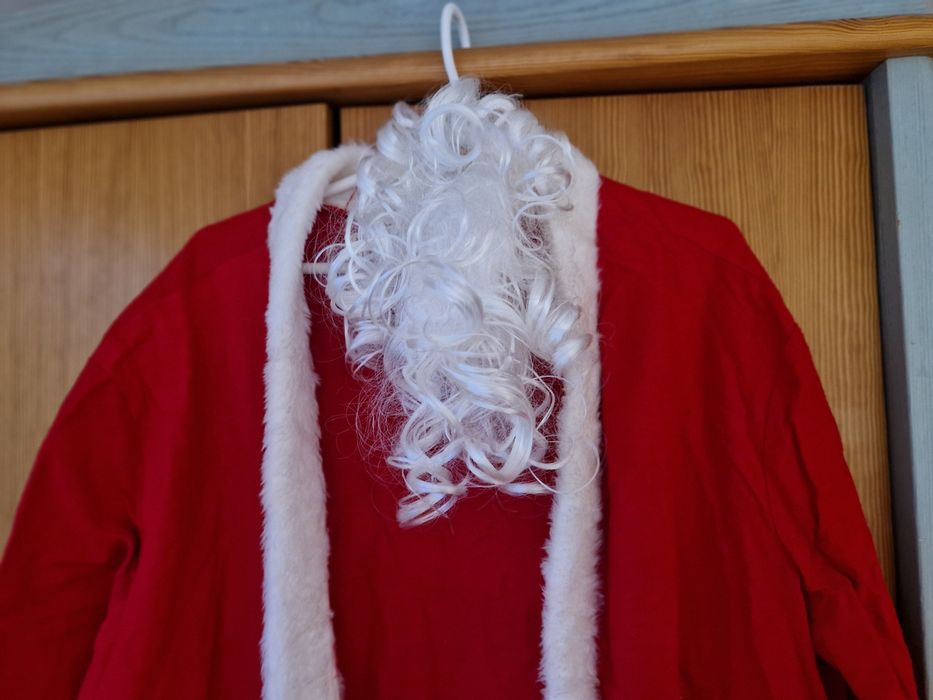 Strój mikołaja z brodą