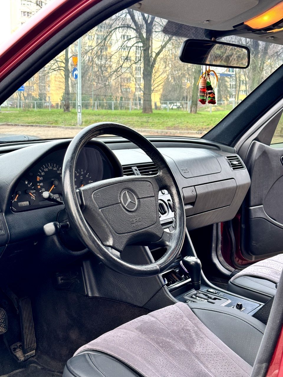Mercedes C-class w202