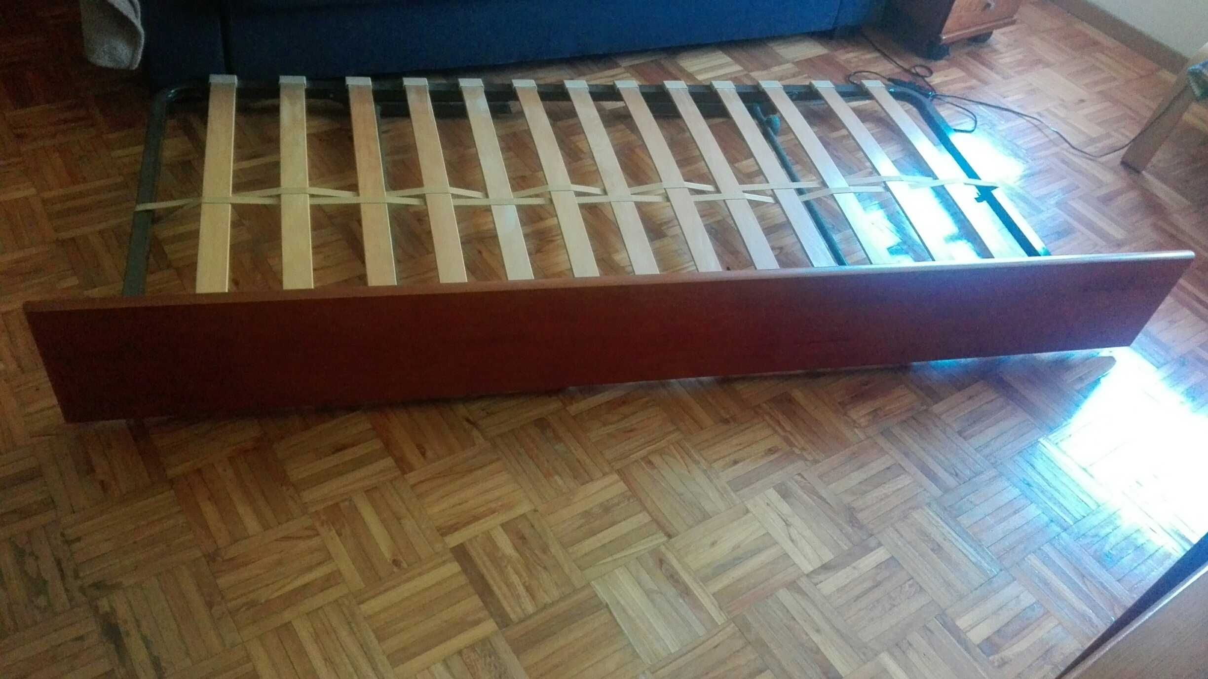 Móveis Cerne: Cama + colchão + Estrado + M. Cabeceira