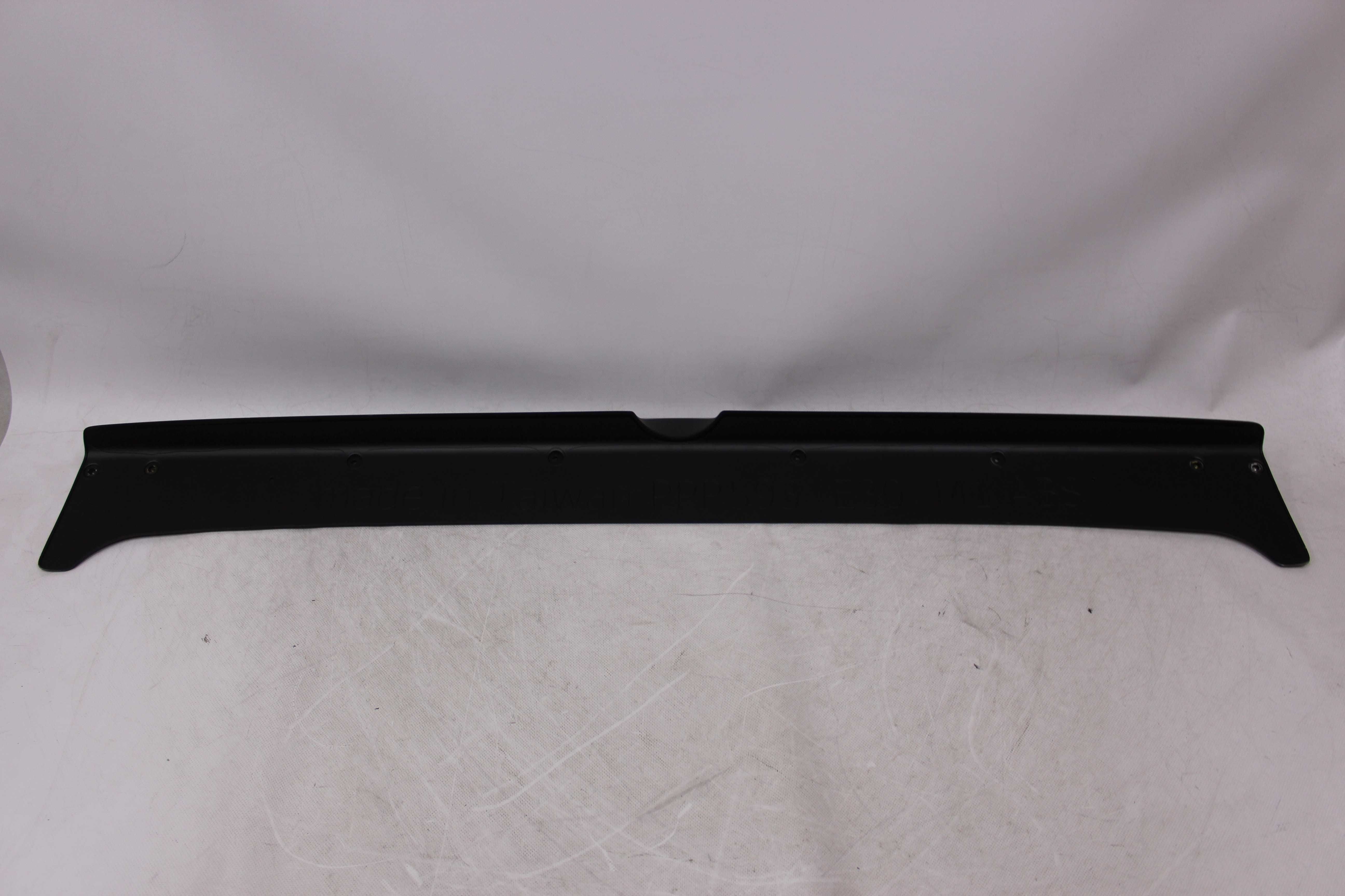 Spoiler lotka na klapę BMW E30 r.82-90 M-pakiet look cupe sedan NOWY